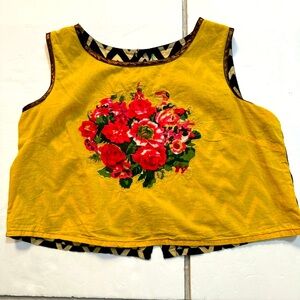 mixed media artsy crop top yellow floral patchwork zigzag button back medium